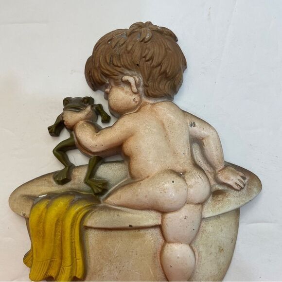 VINTAGE 1975 BATHROOM DECOR SEXTON BOY WITH FROG IN BATHTUB - Picture 3 of 6